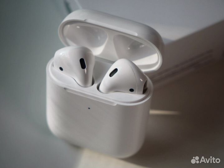 Беспроводные наушники apple airpods