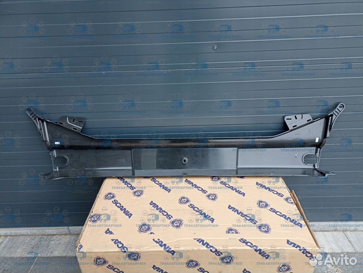 Средняя часть бампера Scania
