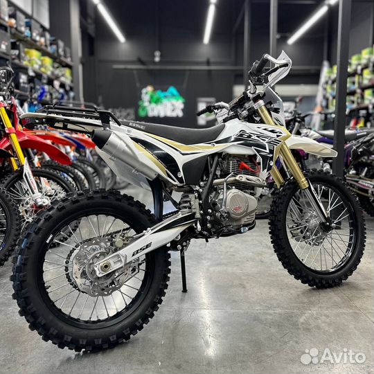 Эндуро мотоцикл BSE Z3