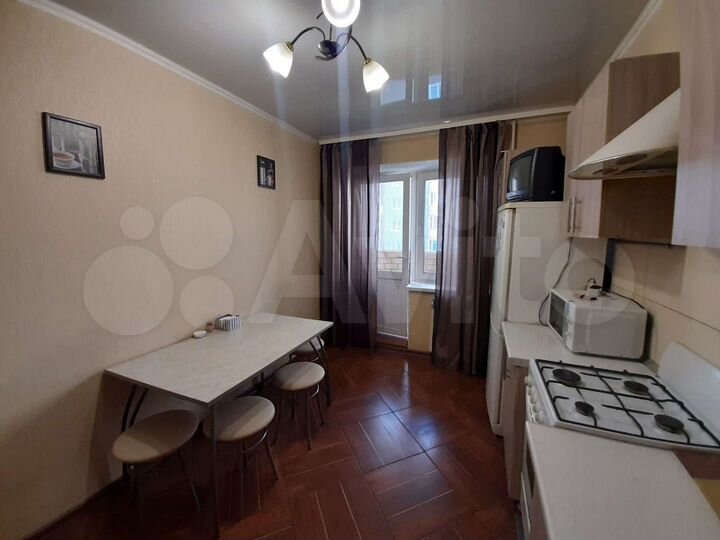 2-к. квартира, 59 м², 5/10 эт.