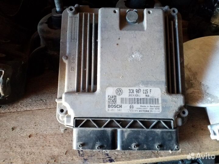 Volkswagen Passat b6 эбу модуль двигателя