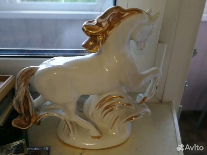 Фарфоровый конь, лфз