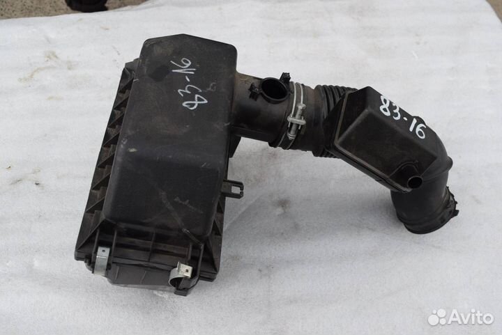 Корпус воздушногo фильтра Toyota RAV4 5 (XA50)