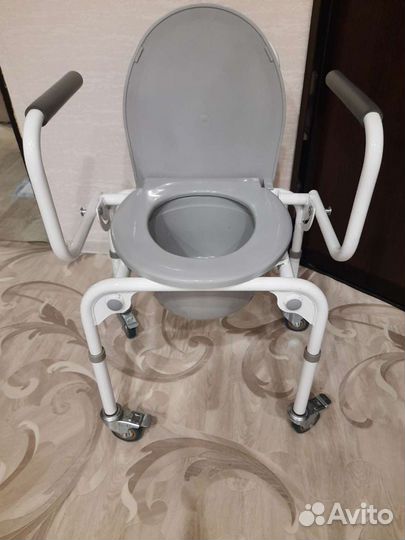 Санитарный стул туалет на колесах