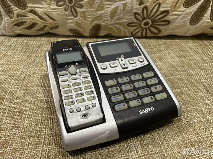 Радиотелефон Sanyo