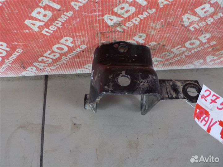 Кронштейн подушки коробки передач задний Toyota