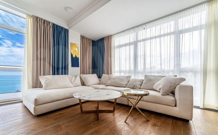 3-к. квартира, 134 м², 2/5 эт.