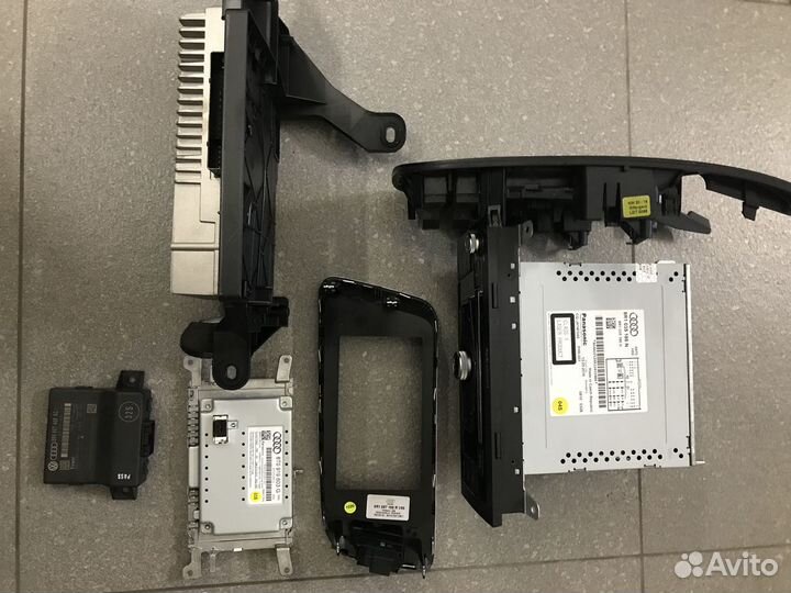 Магнитола 8R1035186N Concert Audi A4 A5 Q5 на Рус