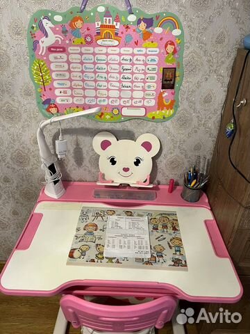 Школьный стол и стул