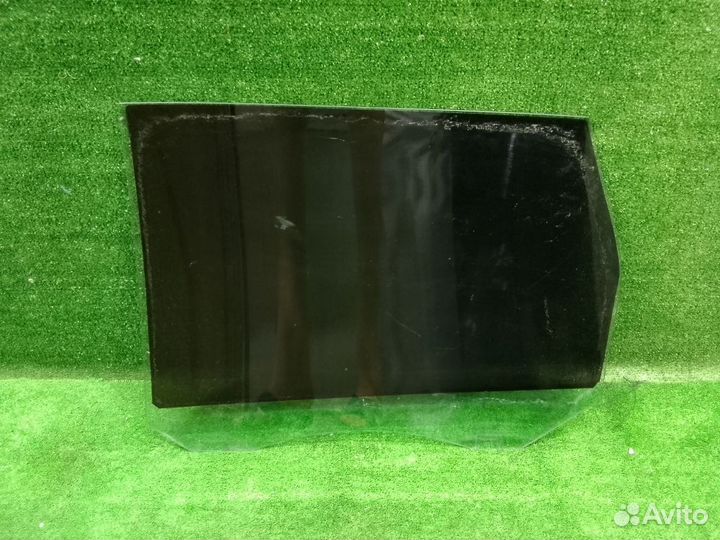 Стекло задней правой двери Ford Focus II универсал