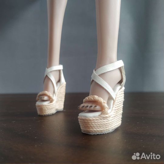 Обувь для Барби