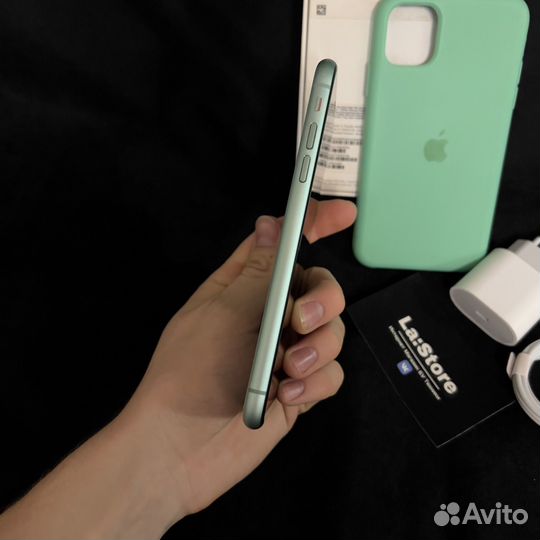 iPhone 11, 64 ГБ