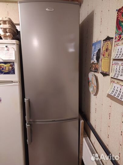 Холодильник бу Whirlpool