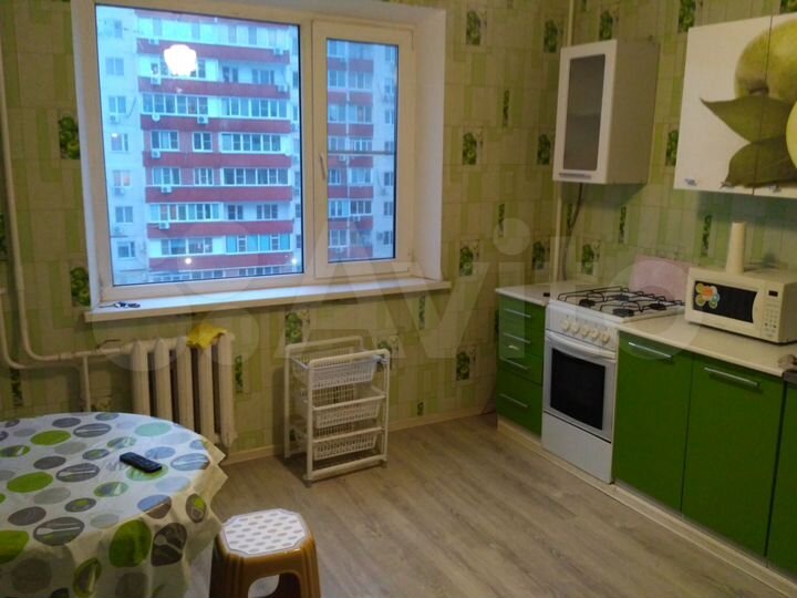 2-к. квартира, 55 м², 5/10 эт.