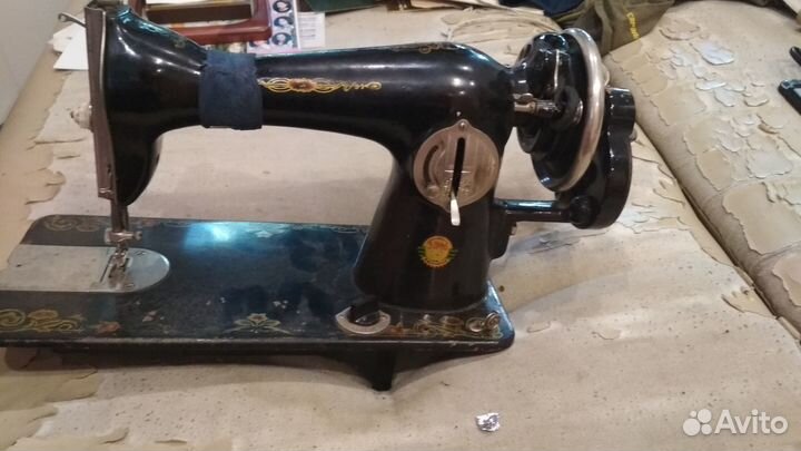Швейная машинка