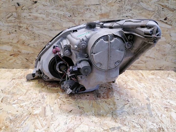 Фара правая Lexus LS430 Toyota Celsior rest ксенон