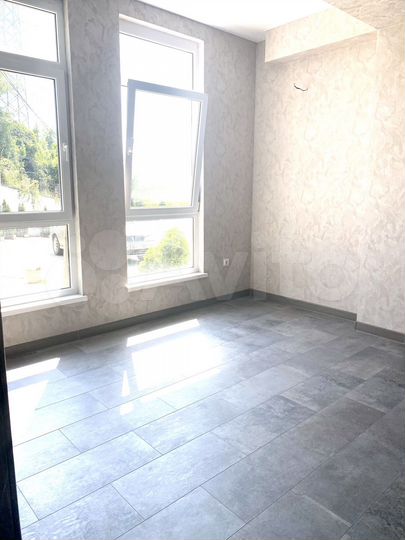 2-к. квартира, 40 м², 1/3 эт.