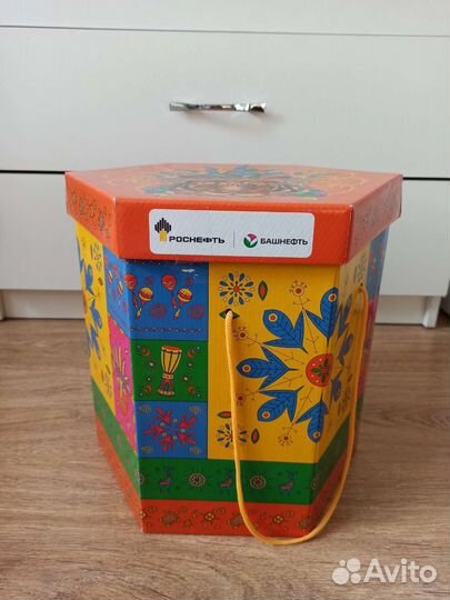 Коробка подарочная