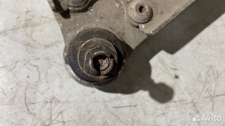 Рычаги передние верхние Mercedes Benz W211