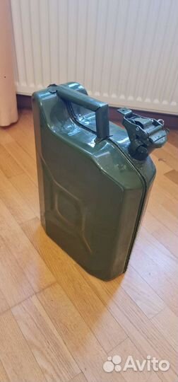 Канистра для бензина 10 литров