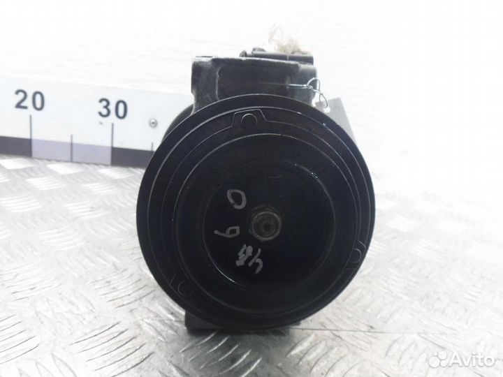 Компрессор системы кондиционирования Mercedes-Benz