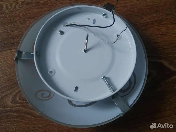 Светильники настенные