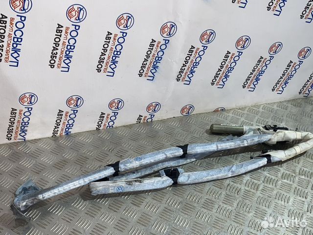 Шторка безопасности Volkswagen Passat B6