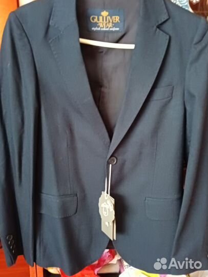 Костюм: пиджак и брюки для мальчика, новые