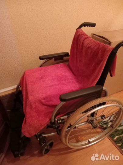Инвалидная коляска