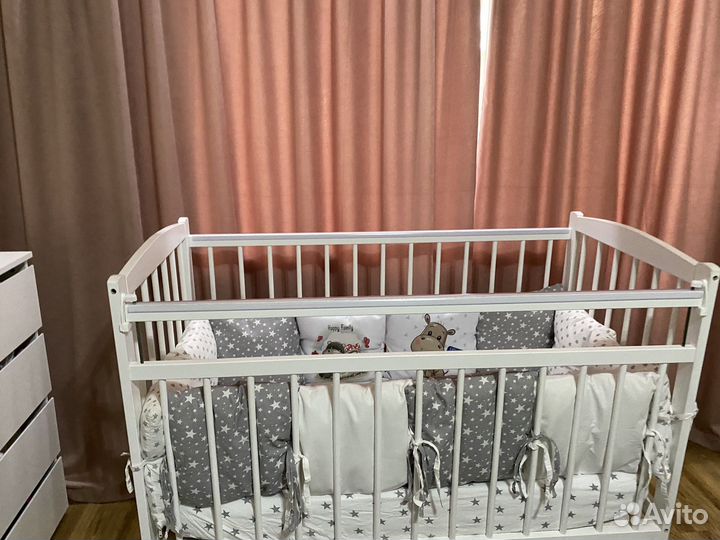 Детская кроватка