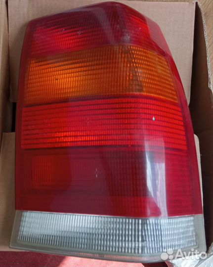 Задний фонарь правый Opel Omega A