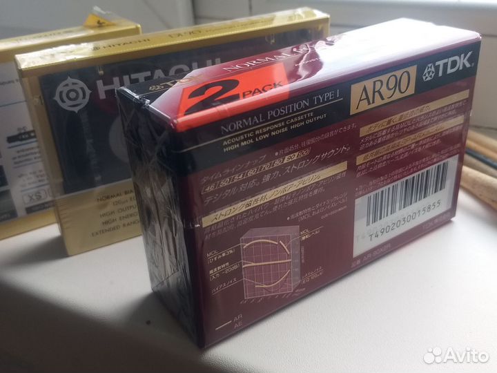Аудиокассеты новые запечатанные tdk и Hitacni