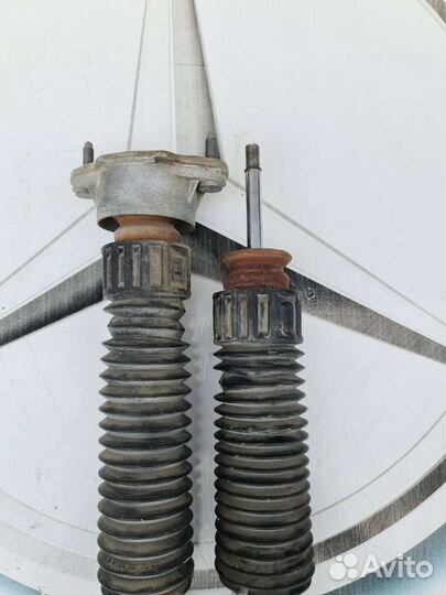 Комплект задних амортизаторов Mercedes W207/C207