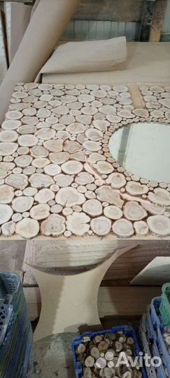 Картина из можжевельника