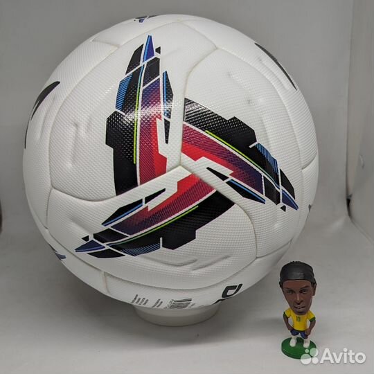 Футбольный мяч Demix Thermo FIFA Quality Pro