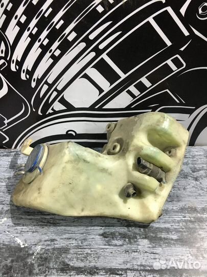 Бачок стеклоомывателя в сборе Mercedes-Benz W220