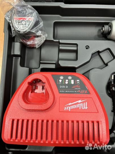 Шуруповерт импакт Винтоверт milwaukee m12 bid-202c