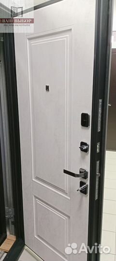 Дверь входная новая