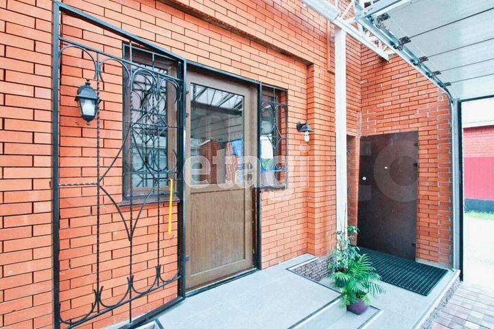 Дом 111,5 м² на участке 4,3 сот.