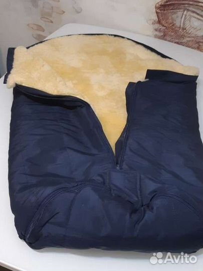 Зимний конверт в коляску на овчине