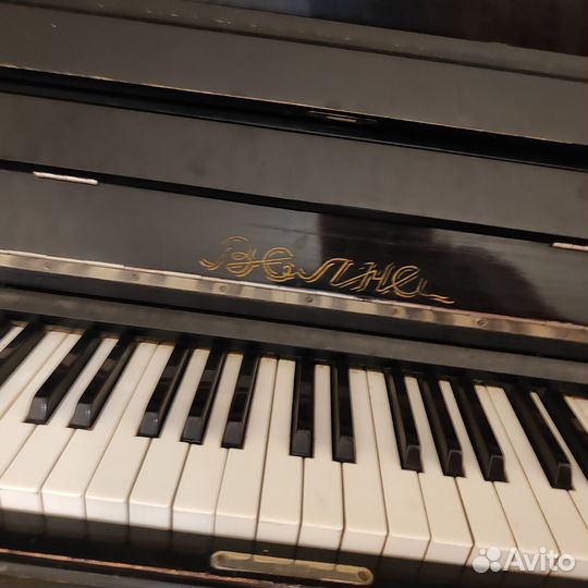 Отдаю бесплатно пианино