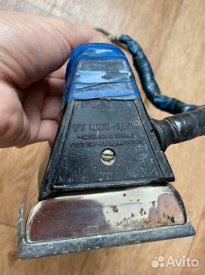 Утюг старинный