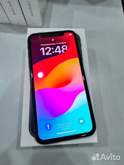 iPhone 11, 64 ГБ