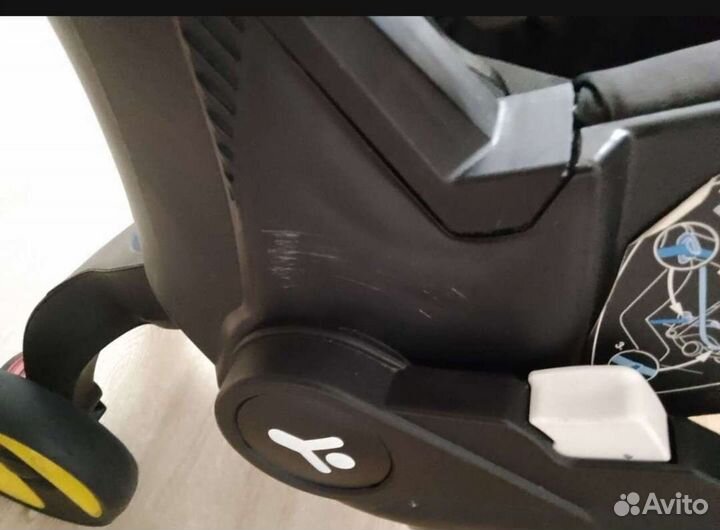 Прогулочная коляска с автолюлькой