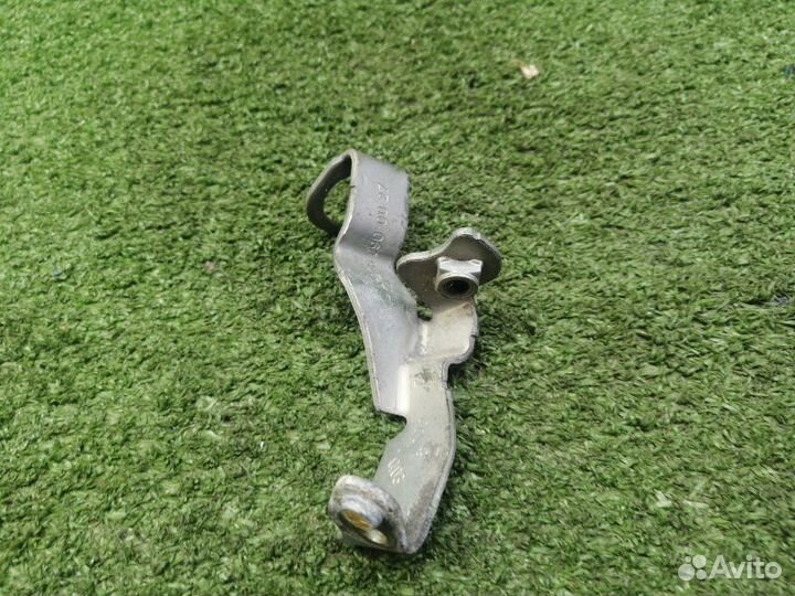 Кронштейн Mercedes Glk