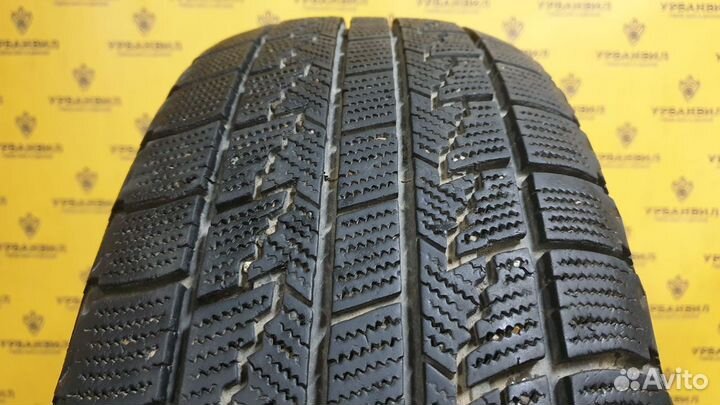 Roadstone Winguard Ice 215/60 R16 95Q