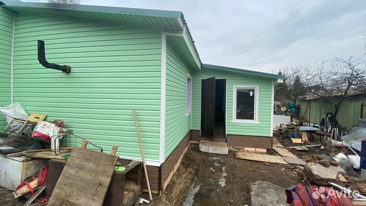 Бригада строителей