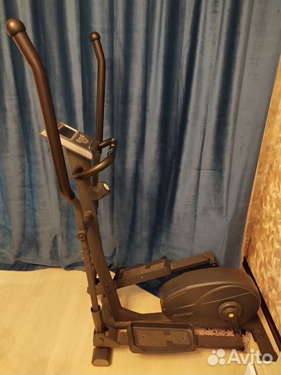 Эллиптический тренажер torneo