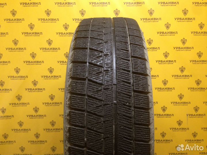 Bridgestone Blizzak Revo GZ 215/65 R16
