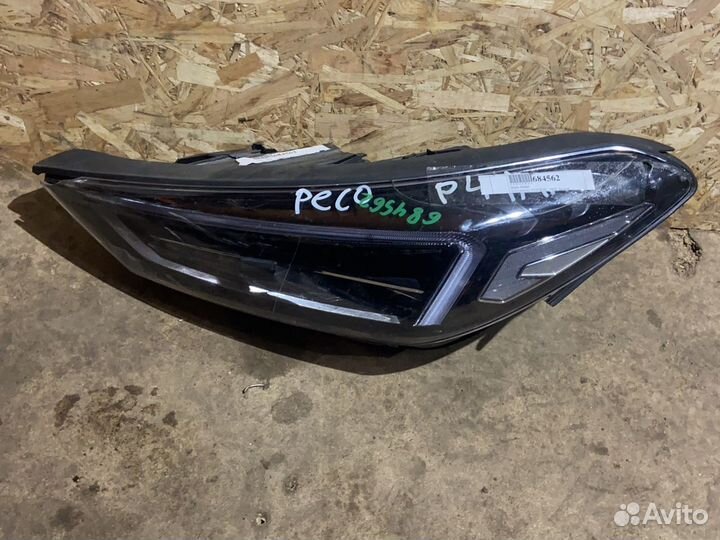 Передняя левая фара Hyundai Tucson 3